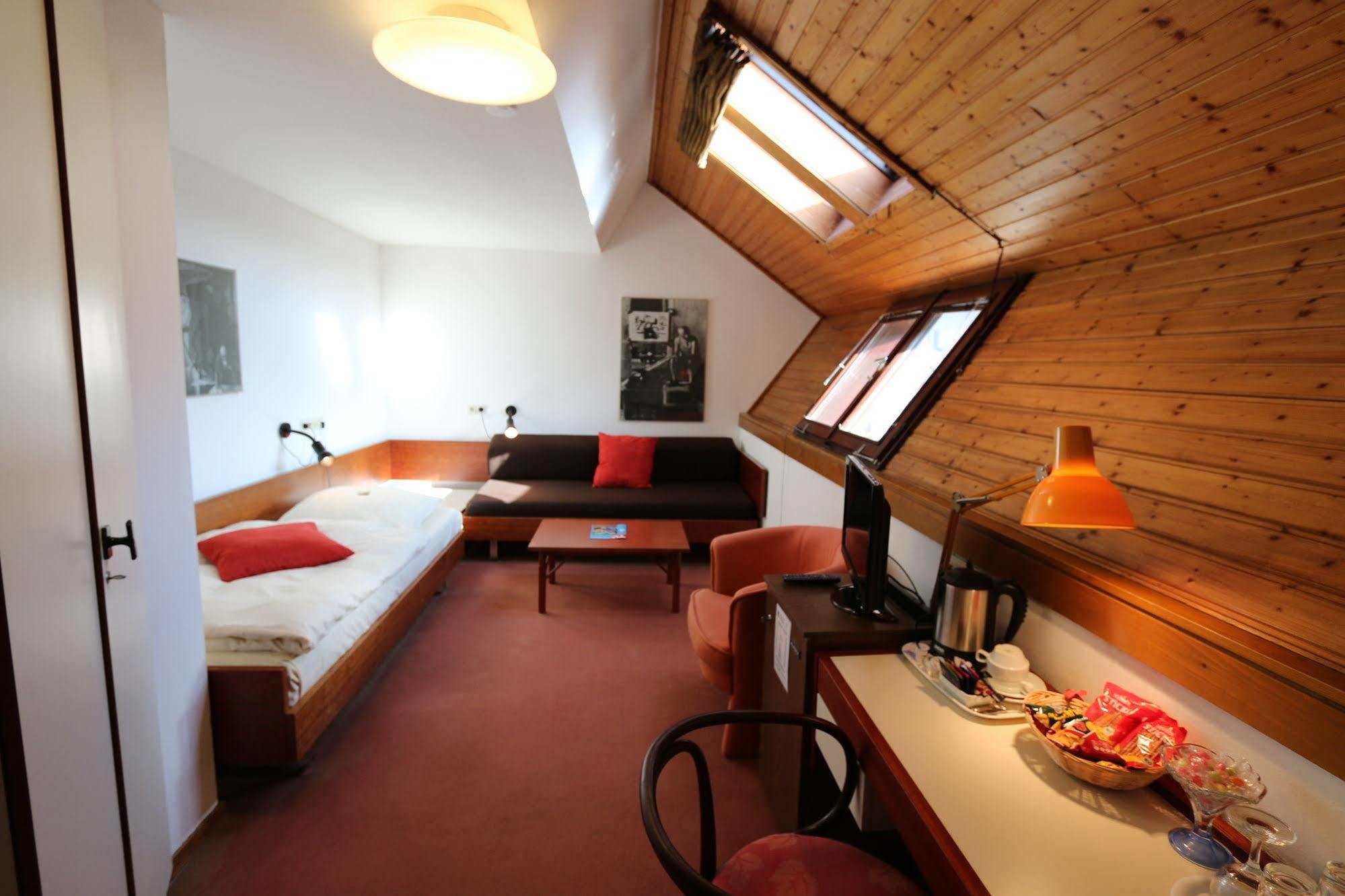 Hotel Atelier Essen-city 3*