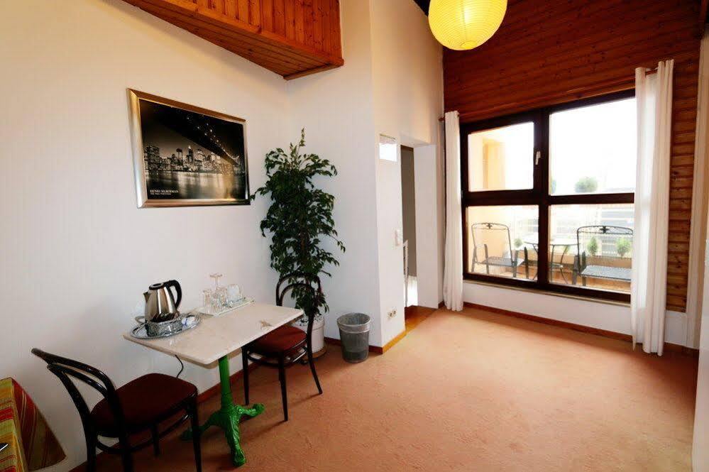 Hotel Atelier Essen-city 3*